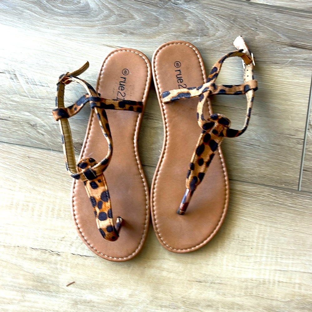 Leopard sandal size 8